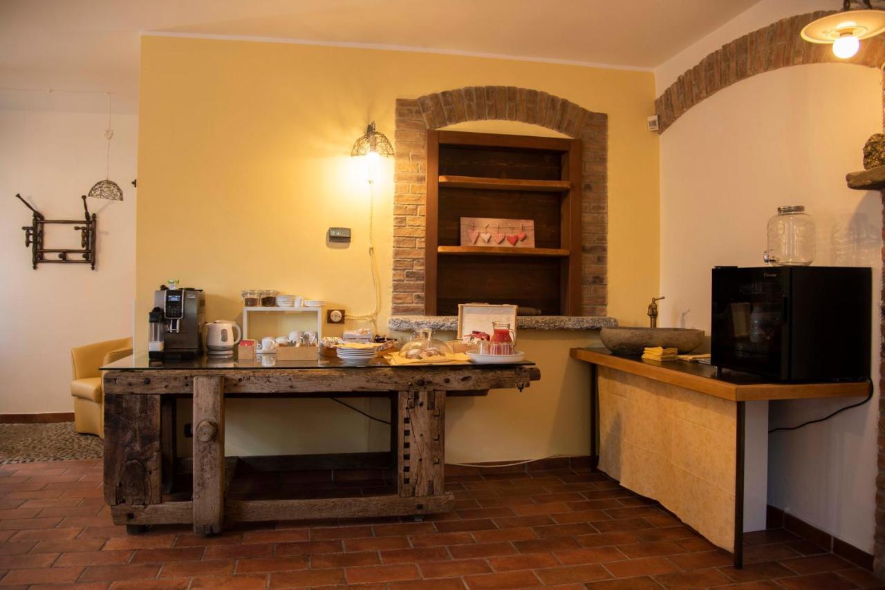 Agriturismo Cascina Costa Кассаго-Брианца Экстерьер фото