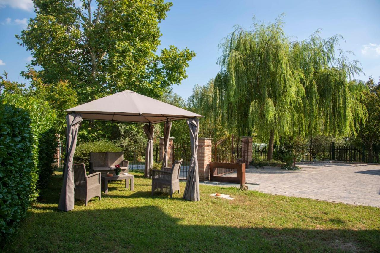 Agriturismo Cascina Costa Кассаго-Брианца Экстерьер фото